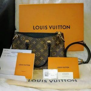 Louis Vuitton Monogram Pallas BB in Noir Black